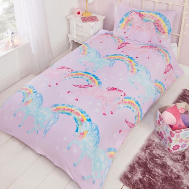 hore-riding-presents-bed-cover-set
