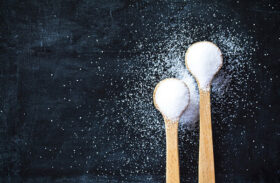 Xylitol vs Sugar: Which One You Need For Healthy Teeth?