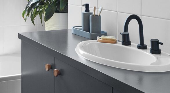 Top Mount vs. Undermount Bathroom Sinks: Which to Choose?