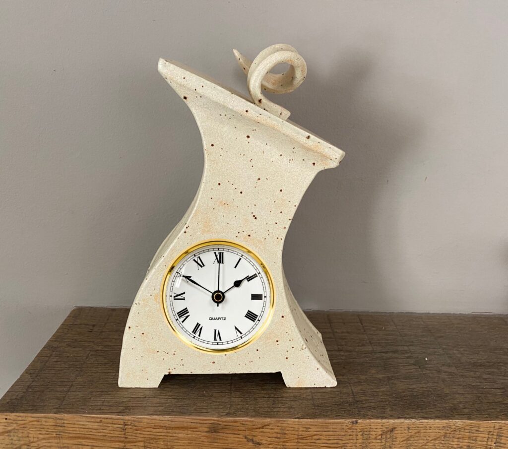 Another functional item that adds a decorative flair to your home interior is the tabletop or mantel clock. This type celebrates the beauty of your mantel or shelf above the fireplace when put on it. You can place them wherever you want to have an additional decorative touch, on office desks or even entryway tables. Although the small tabletop or mantel type comes in various styles and designs, interior designers prefer matching it with a traditional décor approach. If you are in love with classics and look for something to make a final point in your space, a good piece of tabletop or mantel clock can seal the deal.