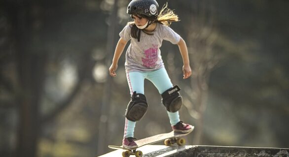 Skateboard Safety Gear Guide: Pads and Helmets